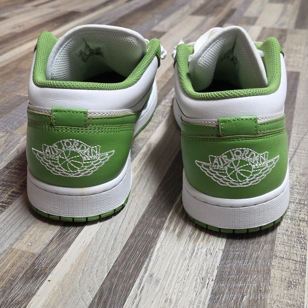💯💥Nike Air Jordan 1 Low SE Green Chlorophyll HF4823-100 Men's Size 10 - Picture 3 of 5